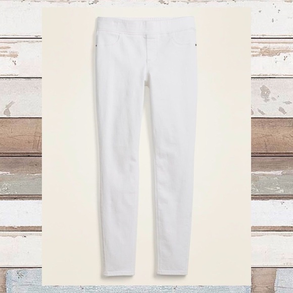 Old Navy Denim - Old Navy Rockstar jeggings in white